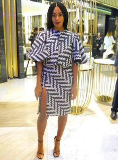 Solange feet photo thumbnail