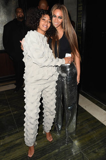 Solange feet photo thumbnail