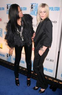 Solange feet photo thumbnail