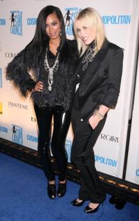 Solange feet photo thumbnail