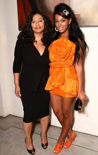 Solange feet photo thumbnail