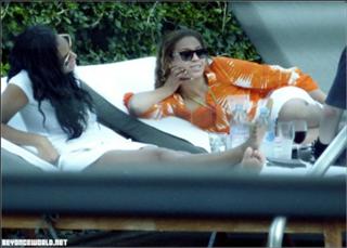 Solange feet photo thumbnail