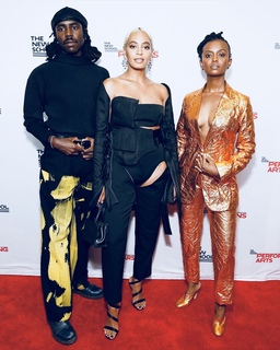 Solange feet photo thumbnail