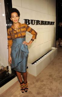 Solange feet photo thumbnail