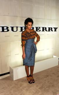 Solange feet photo thumbnail