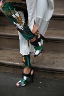 Solange feet photo thumbnail