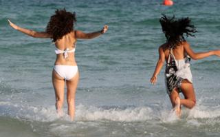 Solange feet photo thumbnail