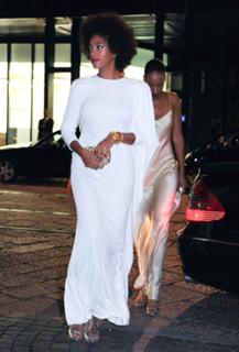 Solange feet photo thumbnail