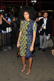 Solange feet photo thumbnail