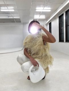 Solange feet photo 1