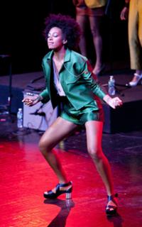 Solange feet photo thumbnail