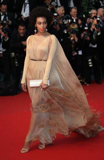 Solange feet photo thumbnail