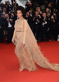 Solange feet photo thumbnail