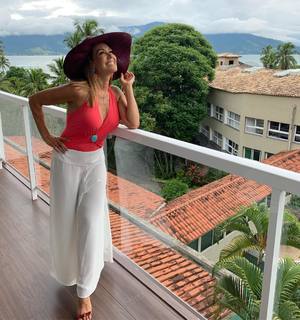 Solange Frazão feet photo 11