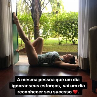 Solange Frazão feet photo 8