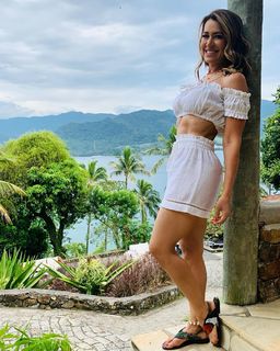 Solange Frazão feet photo 2
