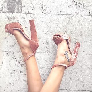 Soleil Sorgè feet photo 13