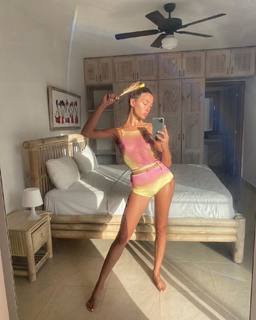Soleil Sorgè feet photo 9