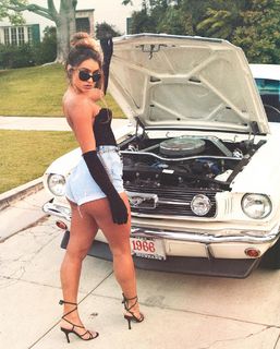 Sommer Ray feet photo thumbnail