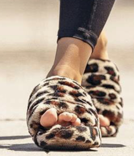 Sommer Ray feet photo thumbnail