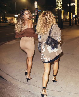 Sommer Ray feet photo thumbnail