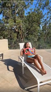 Sommer Ray feet photo thumbnail