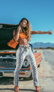 Sommer Ray feet photo thumbnail