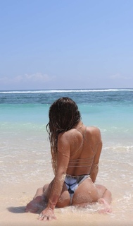 Sommer Ray feet photo thumbnail