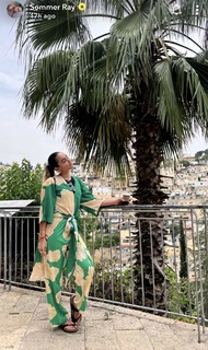 Sommer Ray feet photo thumbnail