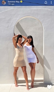 Sommer Ray feet photo thumbnail