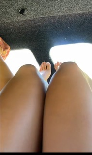 Sommer Ray feet photo thumbnail