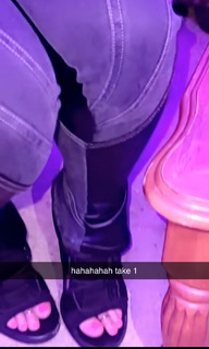 Sommer Ray feet photo thumbnail
