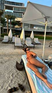 Sommer Ray feet photo thumbnail
