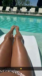 Sommer Ray feet photo thumbnail