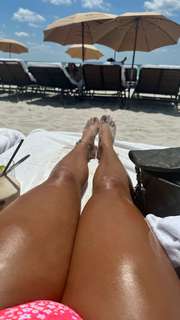 Sommer Ray feet photo thumbnail