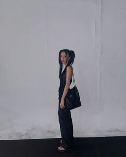 Son Chae-young feet photo thumbnail