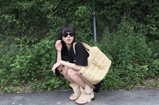 Son Chae-young feet photo 4