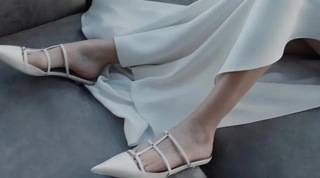 Son Ye-jin feet photo thumbnail