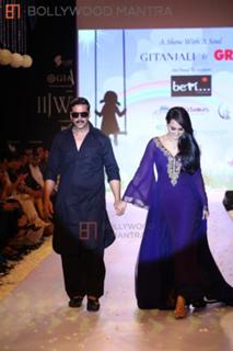 Sonakshi Sinha feet photo thumbnail