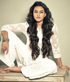 Sonakshi Sinha feet photo thumbnail