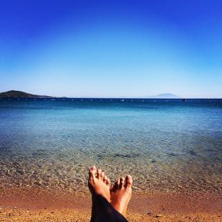 Sonakshi Sinha feet photo thumbnail