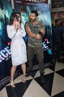 Sonakshi Sinha feet photo thumbnail