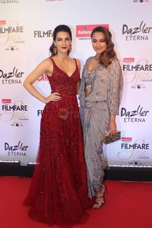 Sonakshi Sinha feet photo thumbnail