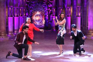 Sonakshi Sinha feet photo thumbnail