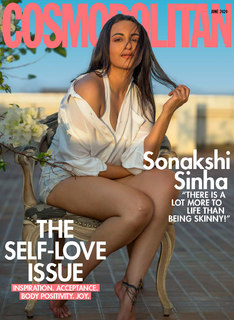 Sonakshi Sinha feet photo thumbnail