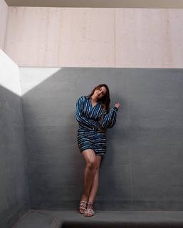 Sonakshi Sinha feet photo thumbnail