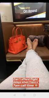 Sonal Chauhan feet photo thumbnail