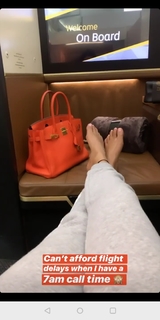 Sonal Chauhan feet photo thumbnail