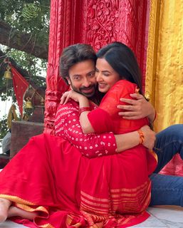 Sonal Chauhan feet photo thumbnail