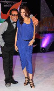 Sonali Bendre feet photo thumbnail